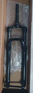RockShox 35 Silver, 130mm, Solo Air, 15x110mm thru-axle, tapered steerer, 42mm  - Picture 1 of 3