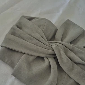 Sheike Grey Womens Size 10 Crop Bow Top Zipper Velvet E2 - Picture 1 of 8