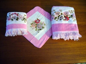 3 Vintage JC Penny reversible Fringe Pink Floral MCM hand wash bath towel set - Picture 1 of 4