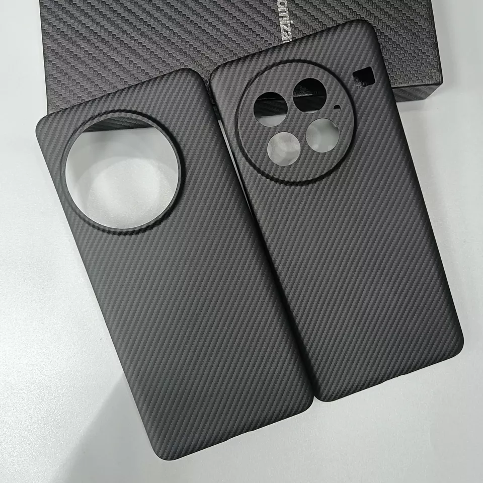 Real Carbon Fiber Case For OnePlus 13 12 Matte Ultra Thin Hard Armour Back Cover - Image 1 of 4
