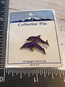 Purple Dolphin Travel Souvenir Collector Pin sc - Picture 1 of 2