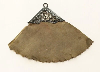 = Antico tergicristallo per penna stilografica vittoriano in sterling e camoscio, a forma di ventaglio - Immagine 1 di 4