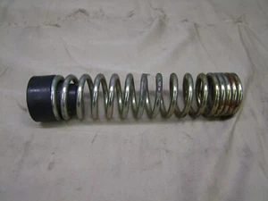 John Deere F680 Motorhaubenfeder & Stoßstange M134775, M127880 - Bild 1 von 3
