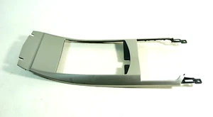 08-2013 Cadillac CTS consola central palanca de cambios embellecedor cubierta bisel gris aluminio color - Imagen 1 de 11