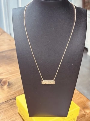 Collar de barra de oro rosa con druso dorado Kendra Scott Leonor Foto 1 de 4