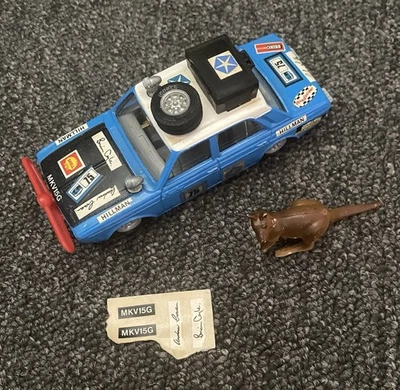 Original CORGI TOYS 302 HILLMAN HUNTER WITH KANGAROO - Great Condition - Image 1 of 4