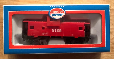 Model Power~Santa Fe Caboose Red Safety Train Car~9125~HO Scale~NIB - Image 1 of 4