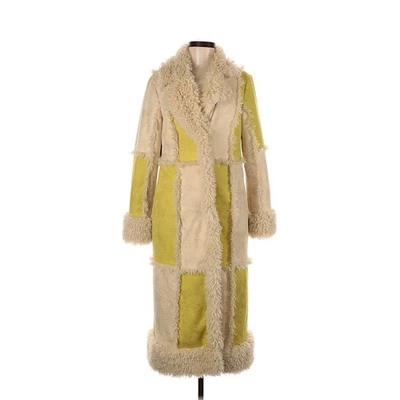 Sobretudo Urban Outfitters Amelia amarelo de pele sintética estilo pelúcia novo com etiquetas - Esgotado - Imagem 1 de 4