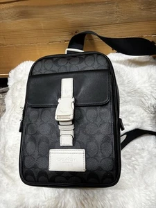Coach C6645 Body Bag Crossbody Sling Pack Black - Picture 1 of 8
