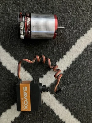 Tekin Redline 17.5T Sensored brushless Motor And Savox SC-1258TG Servo - Image 1 of 4