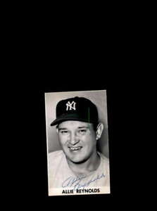 Allie Reynolds JSA Coa Signed Vintage  2x4 1951 Original New York Yankees Photo 