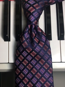 CLAIBORNE /Geometric Posh Plaid w/Opulent Shades of Purple, Rose & Gold Silk Tie - Picture 1 of 8