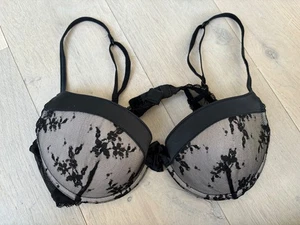 H&M, traumschöner Spitzen push-up BH, Gr. 80B - Bild 1 von 7