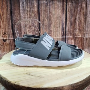 nike tanjun women's sandals academy