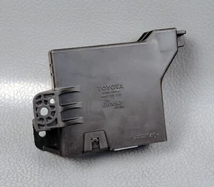TOYOTA VITZ YARIS KSP90 NLP90 NSP90 SCP90 HVAC CLIMATE CONTROL MODULE 886500D170 - Picture 1 of 9