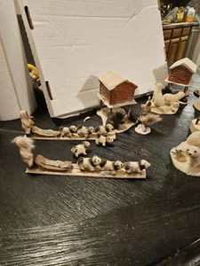 Eskimo  Village Made In Fairbanks Very Unique 13 Pieces - Picture 1 of 15