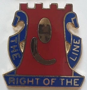 US Army 14th Infantry Regiment Unit Crest 'The Right Of The Line' Pin Insignia - Picture 1 of 3
