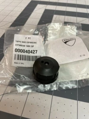 Tapa tanque expansión Ducati 000040427 tappo vaso 1 pieza Foto 1 de 3