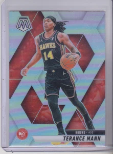 Mira telescópica plateada Panini Mosaic Terance Mann 2024-25 Prizm paralelo #19 Atlanta Hawks - Imagen 1 de 2