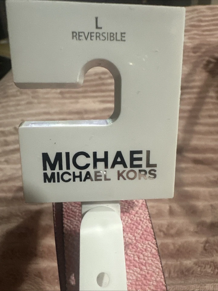 Cinto de couro Michael Kors feminino torção reversível 30mm logotipo MK grande - Imagem 1 de 4