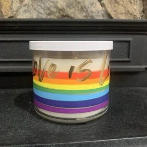 Bath & And Body Works Love Is Love Champagne Toast 3-Wick Scented Candle 14.5 oz - Picture 1 of 7