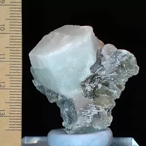 Beryl Aquamarine terminated natural crystal on Muscovite Mica matrix 211ct - Picture 1 of 8