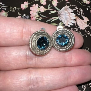 Une Ligne Paris Silvertone Blue Crystal Clip On Earrings  - Picture 1 of 3