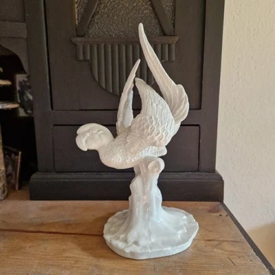 Capo Di Monte, Italy, Keramik Figur Papagei Auf Baumstumpf - Bild 1 von 4