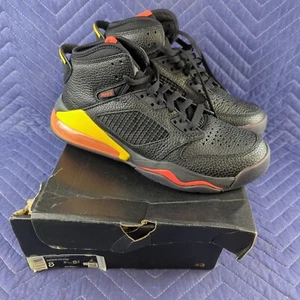 Nike Air Max Jordan Mars 270 Miami Heat Citrus Black Team Orange 720 CD7070 009 - Picture 1 of 21