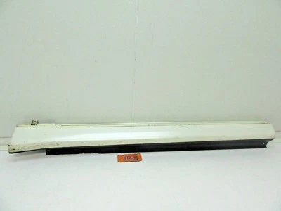 FALDA LATERAL DEL CONDUCTOR PANEL BASCULANTE MOLDEADO BLANCO CUBIERTA INFERIOR COCHE GS400 GS300 Foto 1 de 4