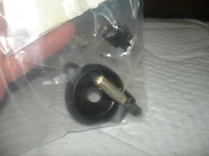 Poulan 2750 farm hand oil pump chainsaw part bin 454 - Picture 1 of 2