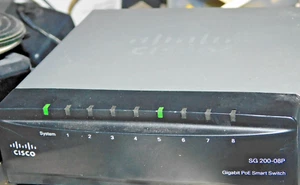 Conmutador inteligente Gigabit PoE Cisco SG200-08P 8 puertos (4 Reg + 4 PoE) - Imagen 1 de 6
