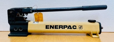 Enerpac P392 Two-Speed Hydraulic Hand Pump 700 Bar/10,000 PSI #19 - Image 1 of 4