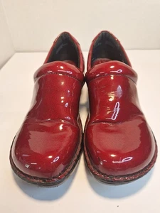 BOC Born Womens Ruby Red Patent LeatherClogs. - Picture 1 of 8