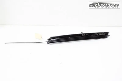 Mercedes CLA250 C117 2014-2019 techo panorámico techo corredizo guía de vía lateral derecha OEM Foto 1 de 4