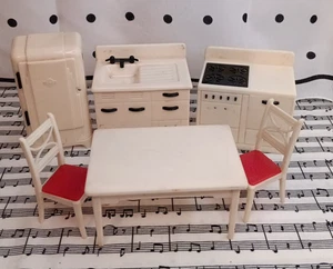 Renwal Puppenhaus Möbel weiß Küchenset Herd Spüle Kühlschrank Tisch Stühle - Bild 1 von 17