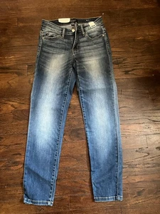 Judy Blue Medium Rise Relaxed Fit Medium Wash Skinny Jeans 3/26 Neu  - Bild 1 von 6