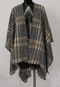 NWT Old Navy Women's Flannel Plaid Shawl Poncho Black & Brown Plaid One Size - Picture 1 of 3