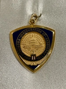 Vintage Nixon Agnew Presidential Inaugural Ball Pendant + Box Republican - Bild 1 von 4