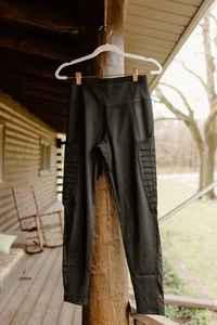 women's black mesh legging with side pockets - Picture 1 of 4