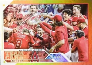 Carta squadra 2023 Topps Series 1 lamina d'oro #93 Los Angeles Angels. - Foto 1 di 1
