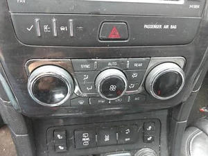16 BUICK ENCLAVE Heater A/c Control Front - Picture 1 of 1