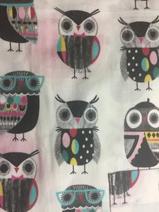 TAFFORD STRETCH SCRUB TOP KNOW IT ALL OWLS SIZE XS, S, M, NWT NURSE MEDICAL CNA - Picture 1 of 9