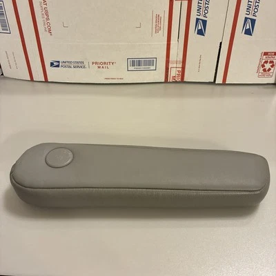 2008-2013 TOYOTA HIGHLANDER LIMITADO SEGUNDA FILA COURO ASSENTO APOIO DE BRAÇO LADO DIREITO - Imagem 1 de 4