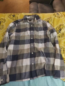 Hollister Herren kariert LS Knopfleiste Baumwolle Flanell Hemd Medium sehr guter Zustand - Bild 1 von 4