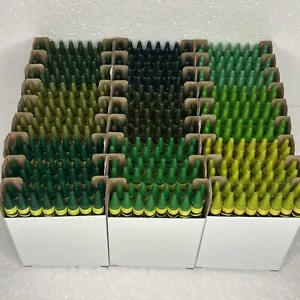 (432) Crayola Crayons (Ombré Green Mix) BULK - Picture 1 of 4