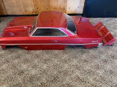 Chevy II NOVA 1966 1/10 carrocería pintada personalizada roja metálica con zafiro azul  Foto 1 de 4