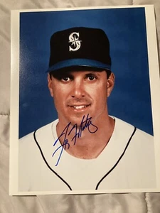 TINO MARTINEZ * SIGNED AUTOGRAPHED PHOTO * NY YANKEES * SEATTLE MARINERS - Picture 1 of 2