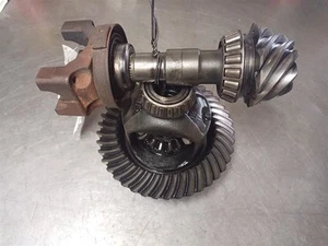 Ring Gear/Pinion Rear Axle 4.56 Ratio Opt HC4 from 2006 HUMMER H3 8948234 - Picture 1 of 12