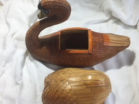 VTG Republic of China Shanghai Handicrafts Woven Bamboo Storage Wicker Duck READ Cover